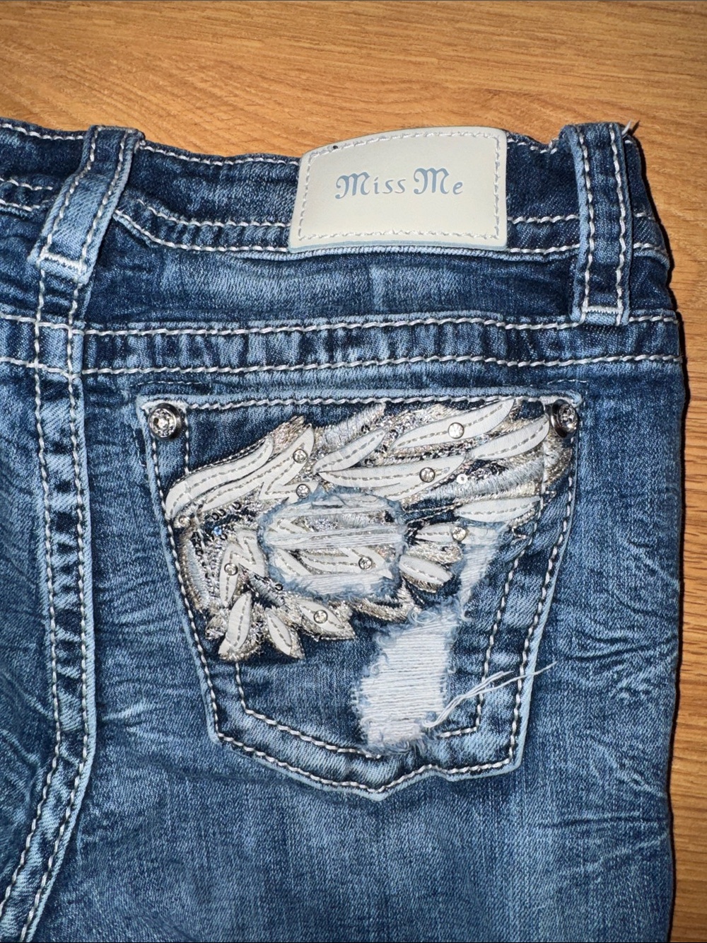 RARE VINTAGE Miss Me Angel Wing Jeans Bling Embellished Bootcut Low-Rise 28W